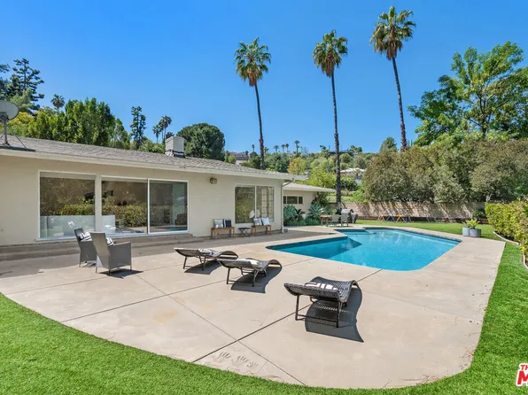 4450 Coronet Dr, Encino, CA 91316