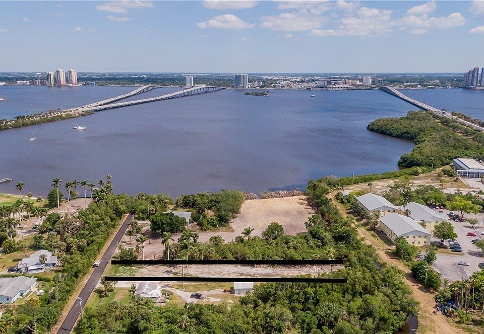 1st image of 1069 River Rd