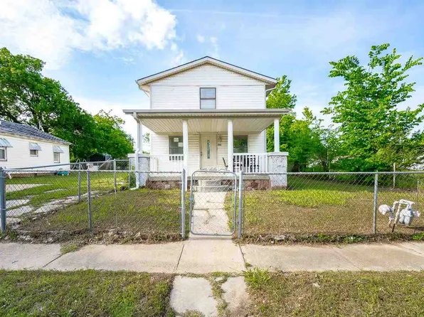 1012 W Moses St, Cushing, OK 74023