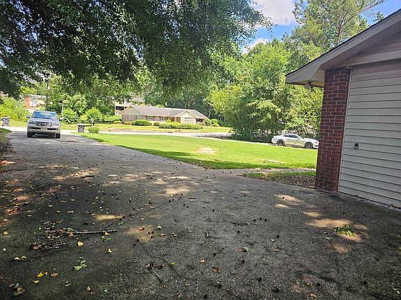 3rd image of 3811 26th Ave
