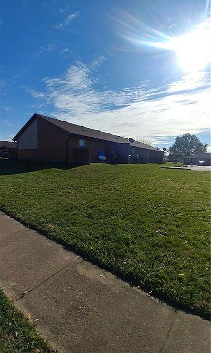 2nd image of 5040 Belle Isle Dr