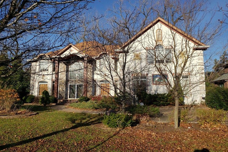 1st image of 6400 N Longmeadow Ave