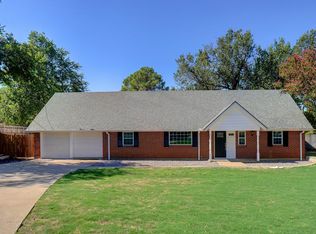1104 Shady Pine Ct, Bedford, TX 76021