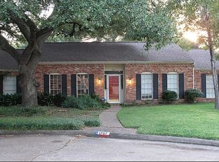 1707 Springwell Dr, Houston, TX 77043