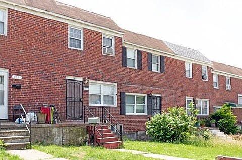 3rd image of 815 Washburn Ave