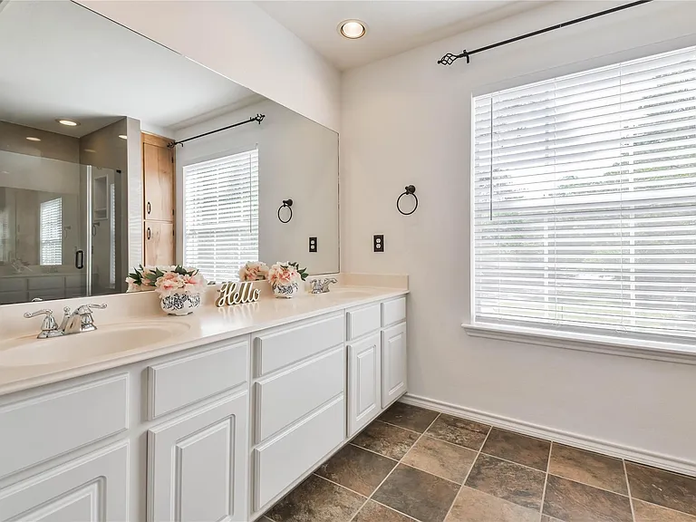2 Willow Point Pl — Photo 24