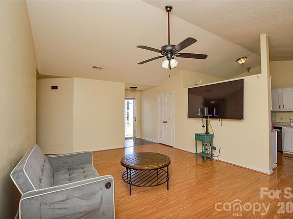 5th image of 2505 Justin Ct