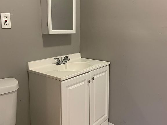 4th image of 3235 W Flournoy St #3