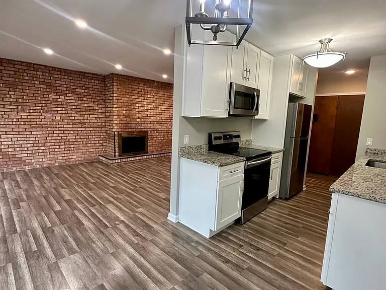 5500 Hillcrest Ln #129-2M — Photo 6