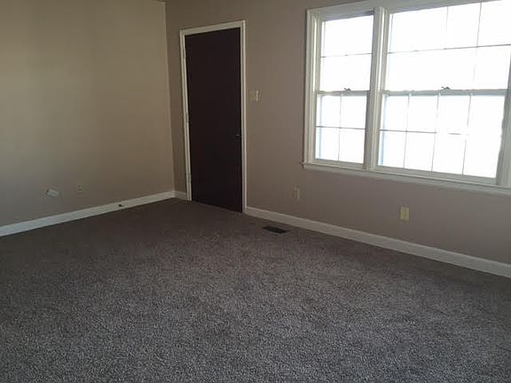 2nd image of 625 W 15th Ave