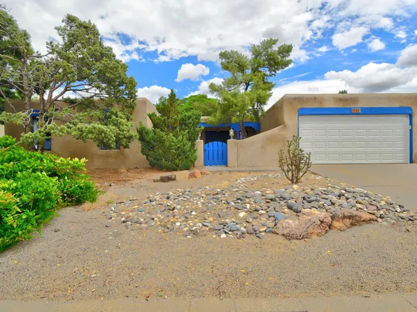 2112 Father Sky St NE, Albuquerque, NM 87112