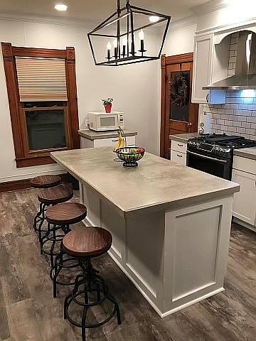 Newly Remodeled Kitchen 