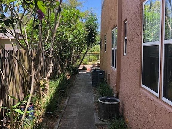 4th image of 2449 Burlington Ave N #11129492
