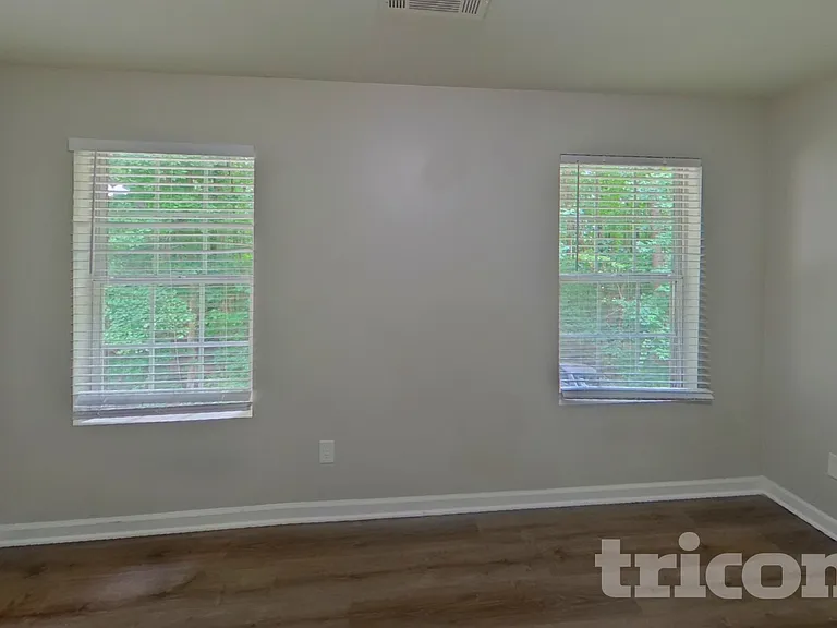 210 Signet Ct — Photo 13