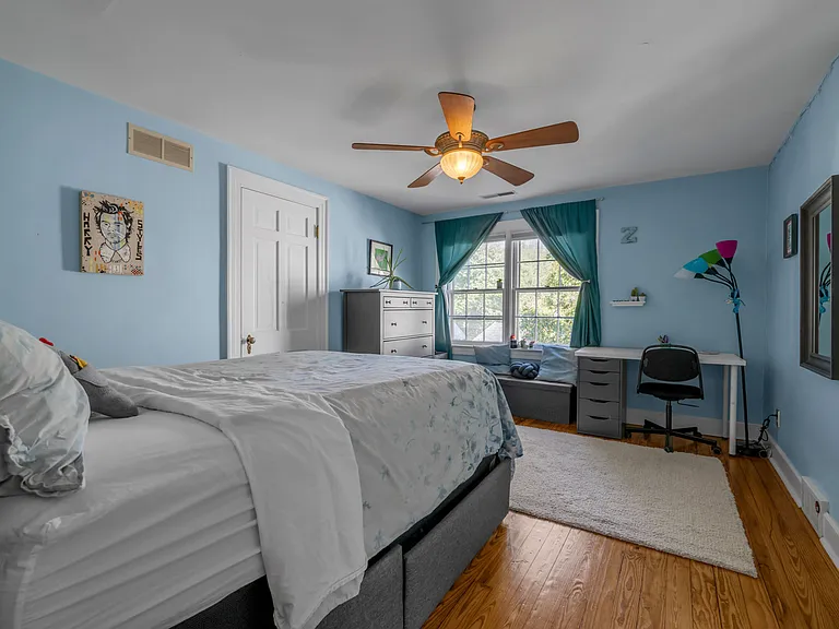 121 Dantzler Dr — Photo 13
