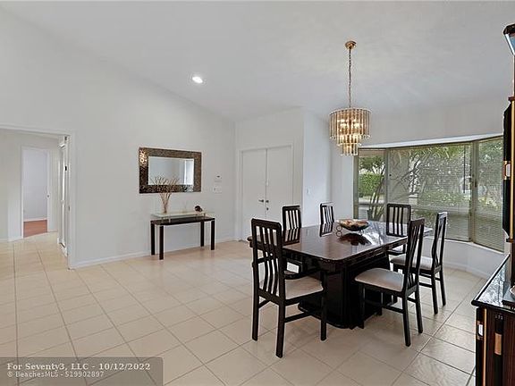 4th image of 1181 NW 101st Ave