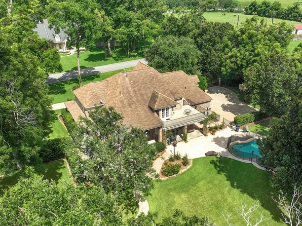 2407 Churchills Ferry, Richmond, TX 77406
