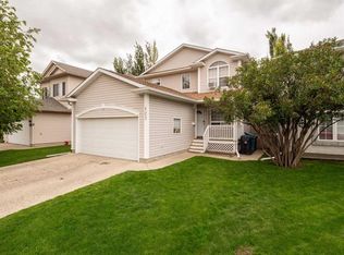 123 E Stoney Cres W, Lethbridge, AB T1K 7B2