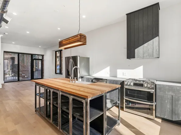 1414 N Maplewood Ave #1, Chicago, IL 60622