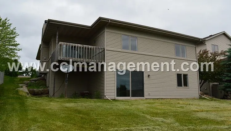 7329 Blue Maple Trl — Photo 10