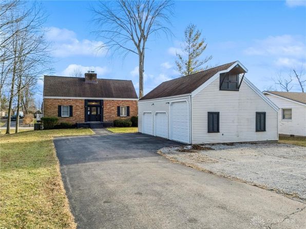 3773 N Lakeshore Dr, Jamestown, OH 45335