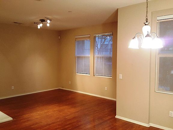 2nd image of 1489 Amsterdam Ct