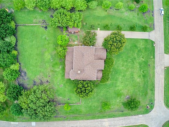 2nd image of 10141 Calvery Ct