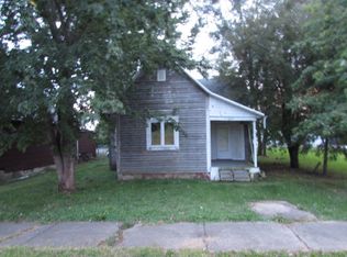 106 W 2nd St, Tilton, IL 61833