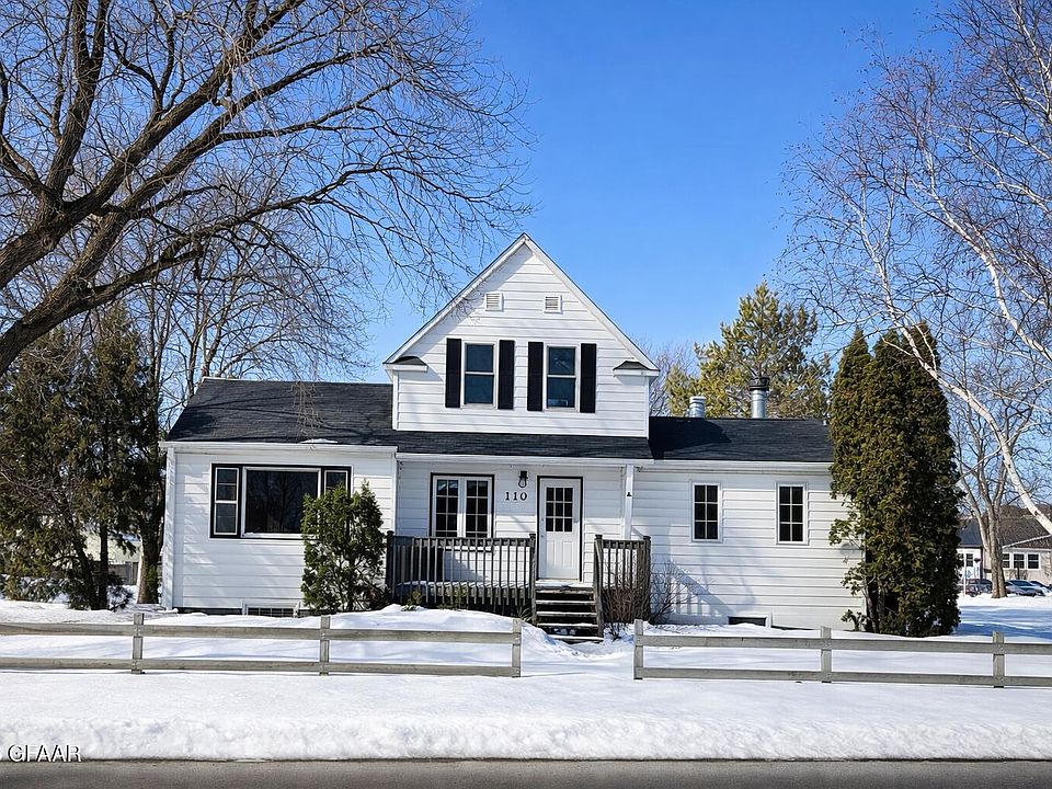 1st image of 110 Boundary St