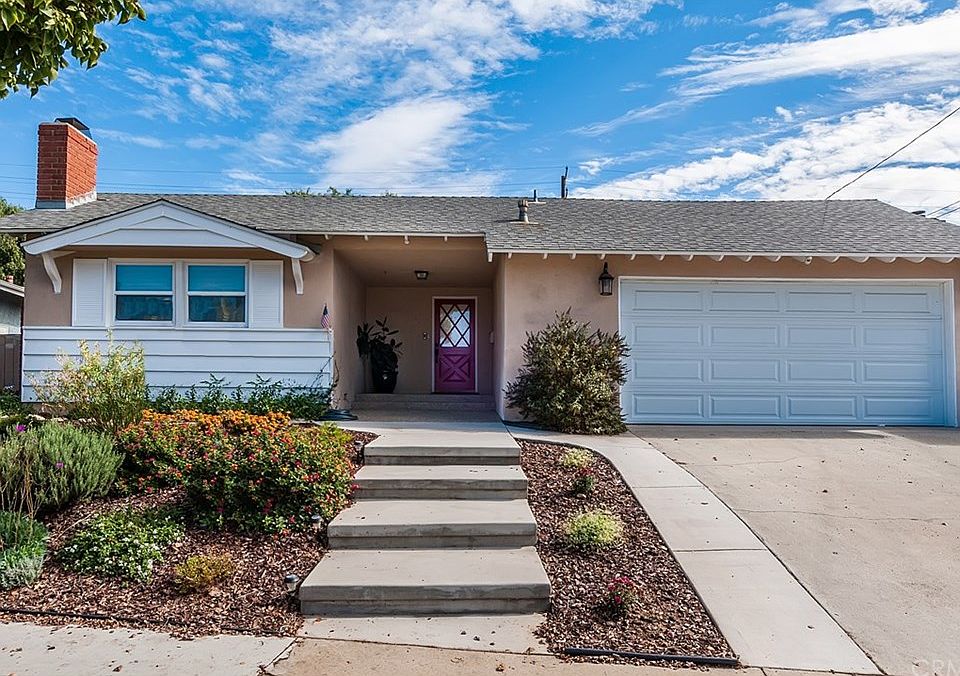 1st image of 27612 Tarrasa Dr