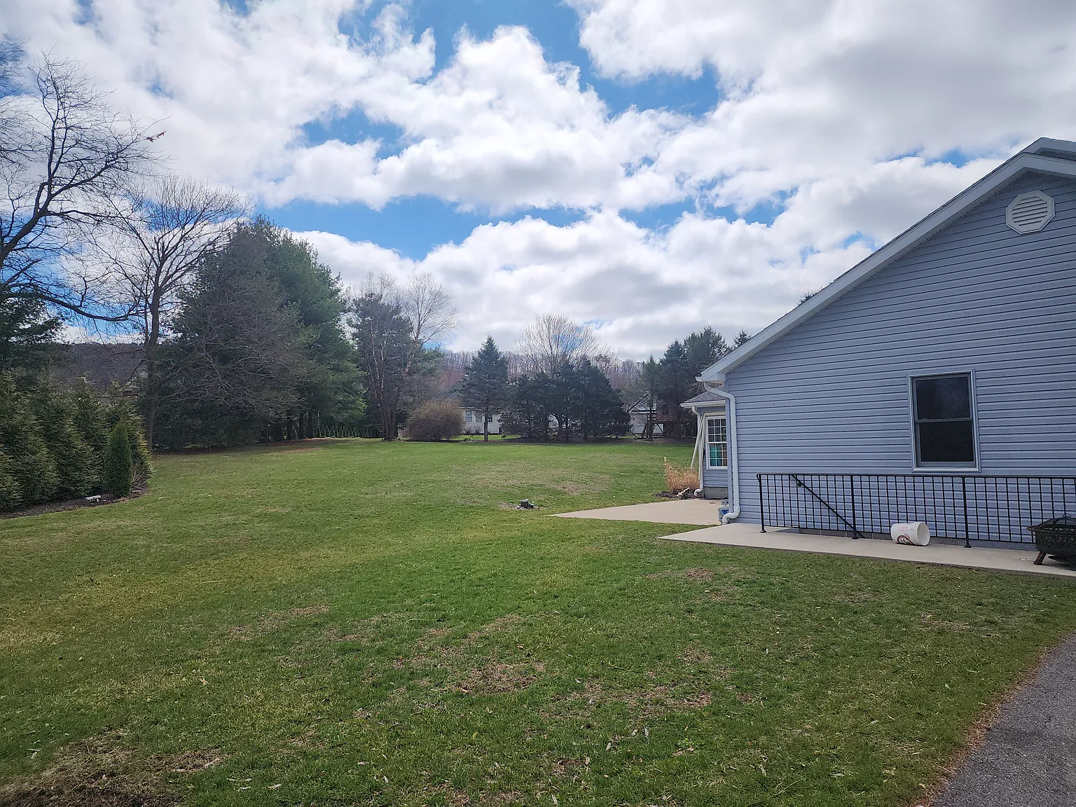 3 bed, 1720 sqft, $2,650 — Photo 3