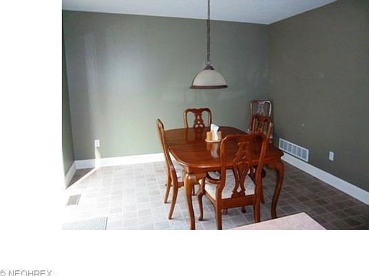 4th image of 2100 Bryn Mawr Dr