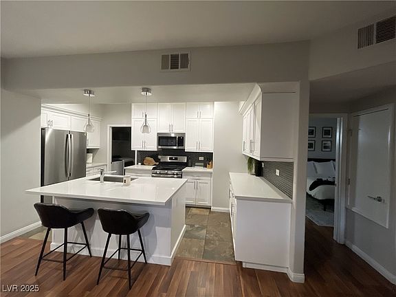 2nd image of 8250 N Grand Canyon Dr Unit 1036