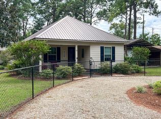 12 Fred Meyer St, Apalachicola, FL 32320
