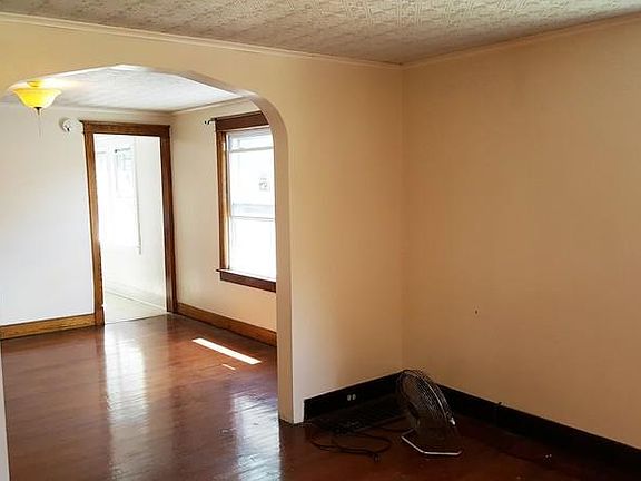 5th image of 65 Hayes St
