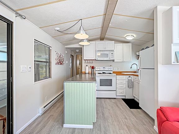 4th image of 722 Chippewa Trl