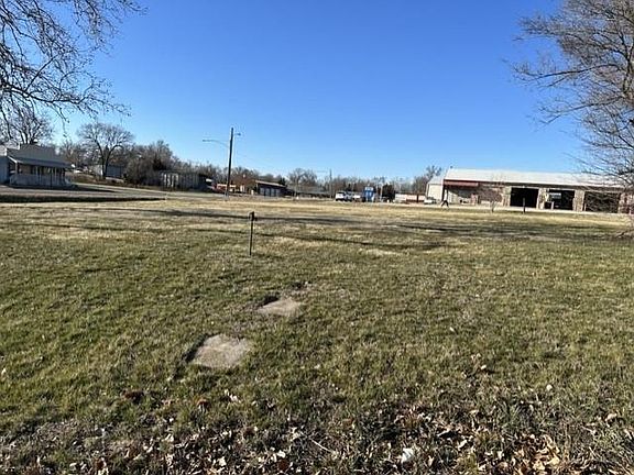 2nd image of Burns Street & 13 Hwy