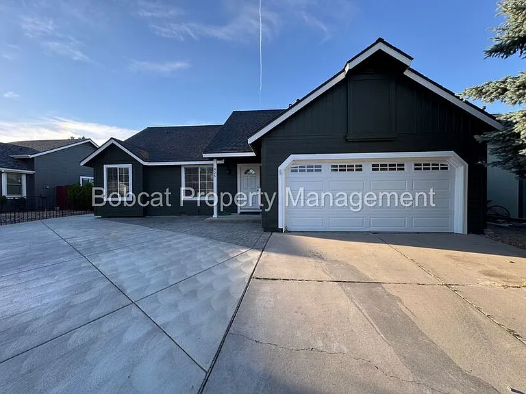 426 Springview Dr — Photo 22