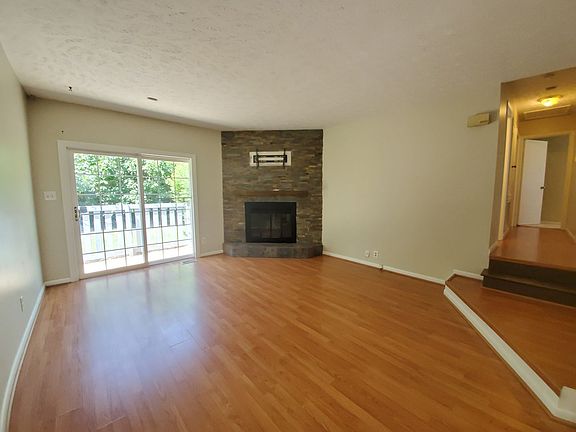 3rd image of 6400 Hollyhock Ct