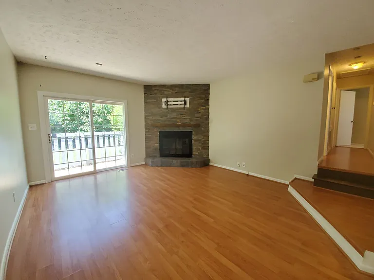 6400 Hollyhock Ct — Photo 3