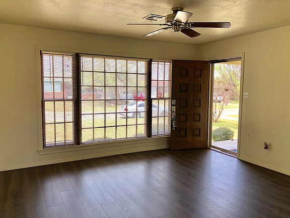 3rd image of 2204 Churchill Way