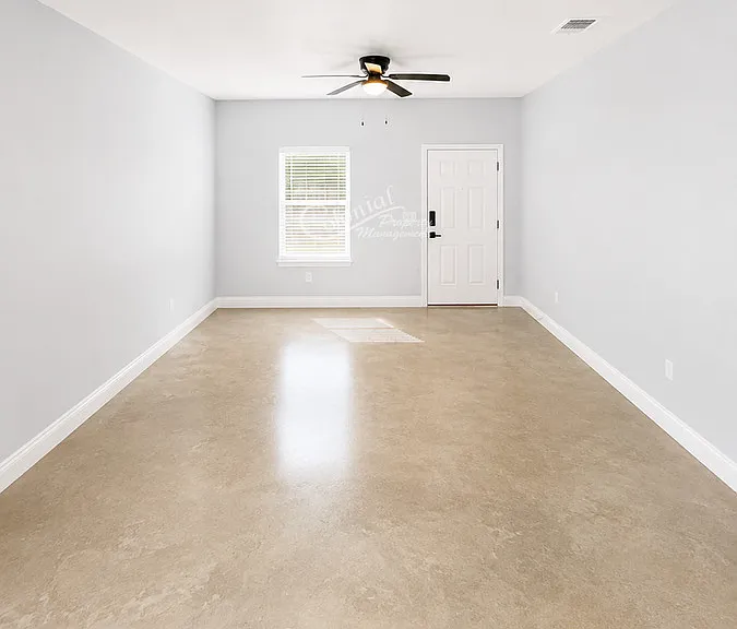 901 Mimosa Dr #B — Photo 2