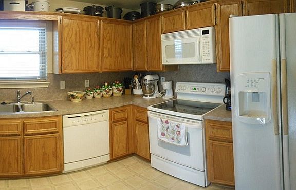 4th image of 4702 Aurora Cir