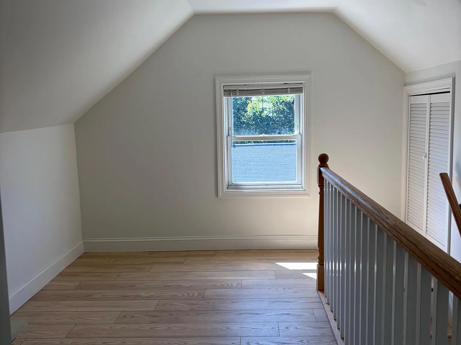 4 bed, 3.0 bath, 1600 sqft, $1,572 — Photo 3