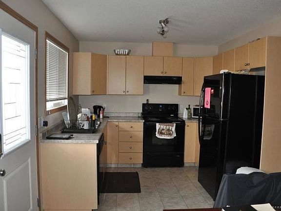 2nd image of 9225 93rd Ave #202