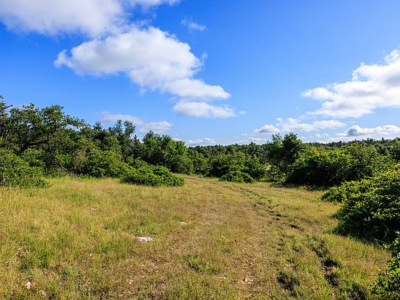 2nd image of 875 Gypsum Mine Rd