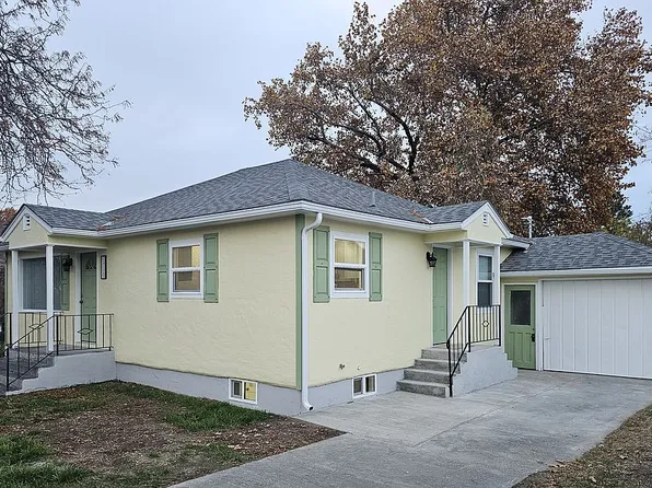 110 Orchard Ave, Milton Freewater, OR 97862