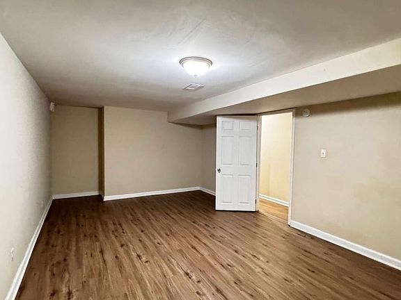 5th image of 4436 Malibu Dr