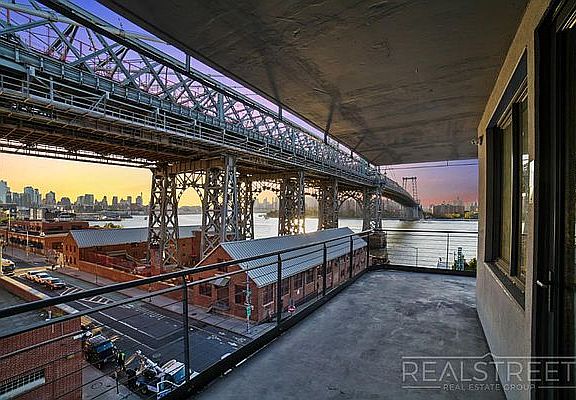 5th image of 349 Kent Ave #6B