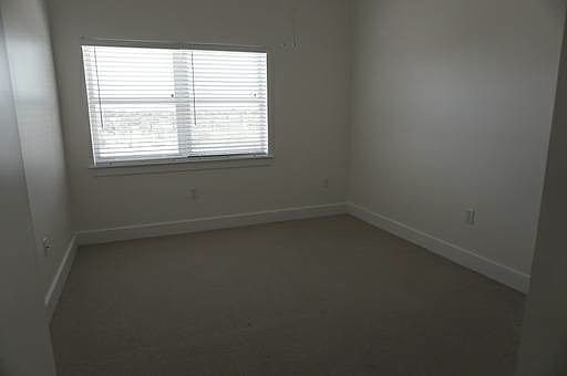5th image of 1010 Central Ave APT 434